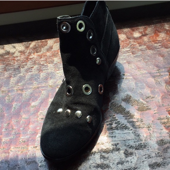 Sam Edelman Pedra Suede Grommeted Ankle Booties Grunge - Picture 5 of 7
